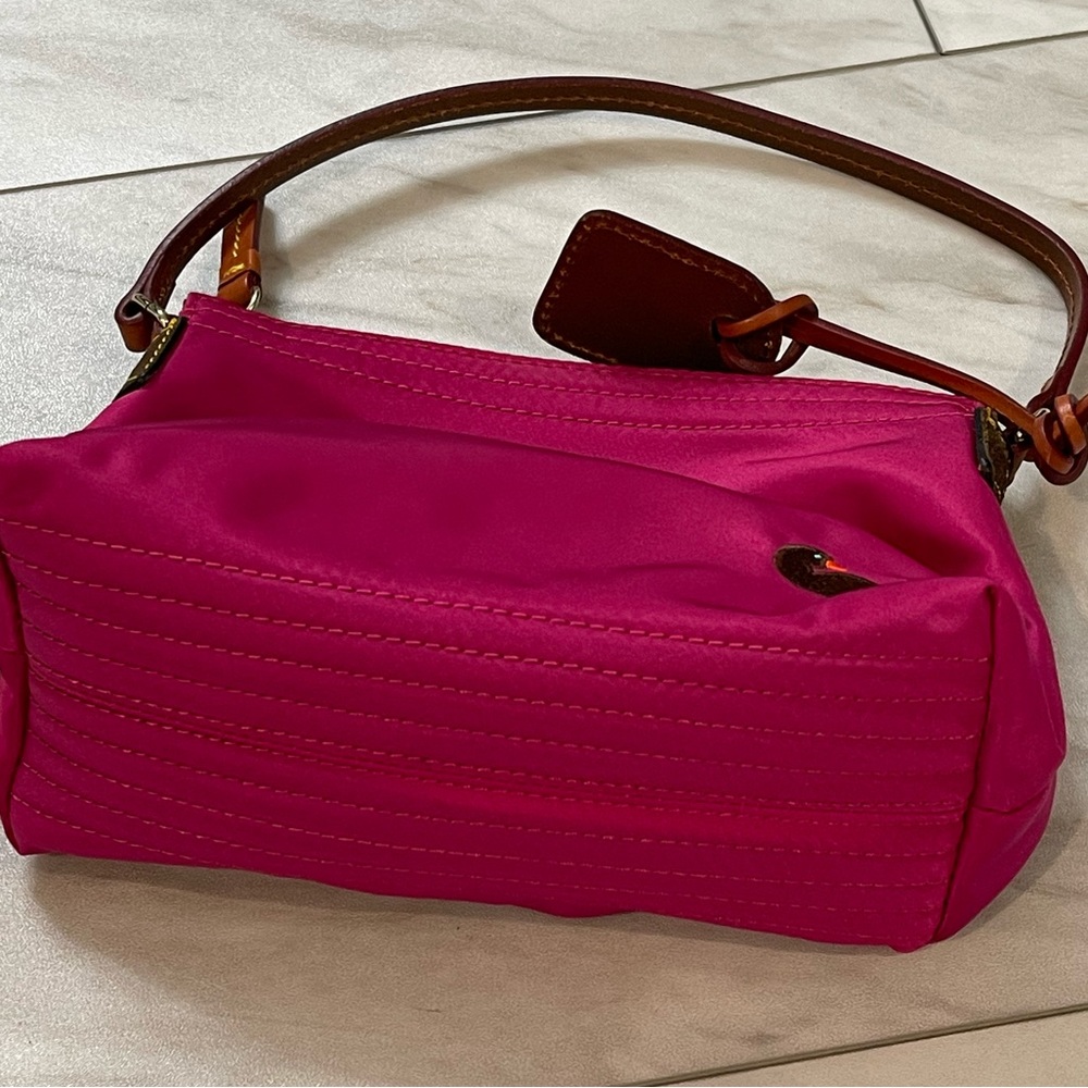 Dooney & Bourke hot pink mini bag - Picture 6 of 11